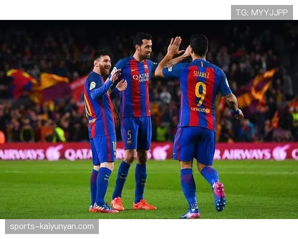 巴萨赢三球背后问题显现，近期表现波动对赛季走势形成制约