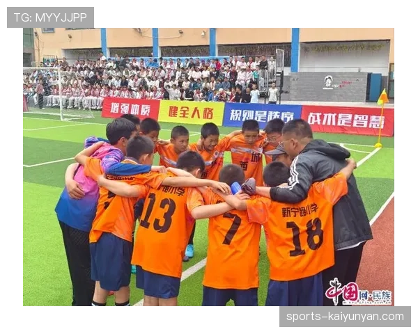 裁判哨音在足球比赛中的判罚作用与规则规范解析